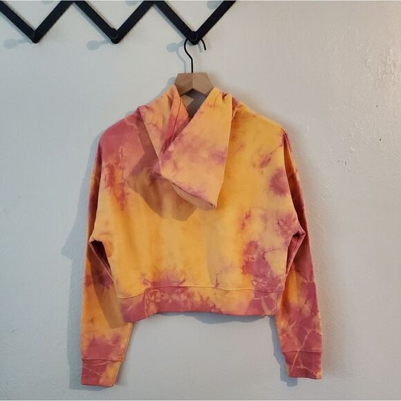 Frankie's Bikinis Sherbert Burl Tie Dye Heart Cropped Sweatshirt Size Medium NWT - Picture 8 of 8